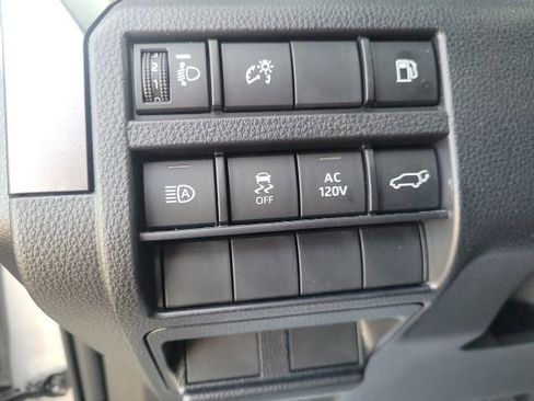 Used 2025 Toyota 4Runner TRD Off-Road Premium AWD/4WD image 15