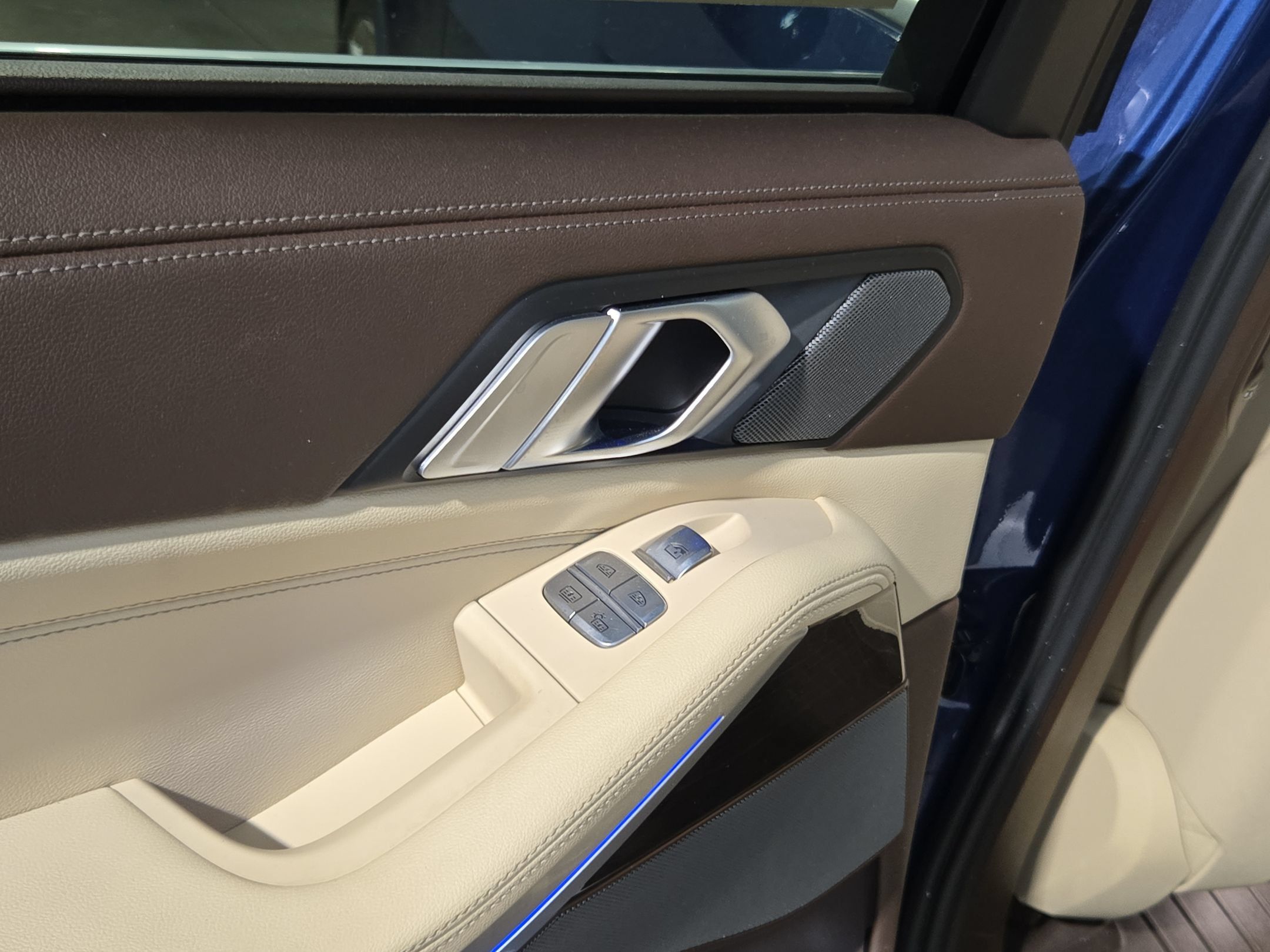 Used 2019 BMW X7 xDrive40i w/ Premium Package AWD/4WD image 36