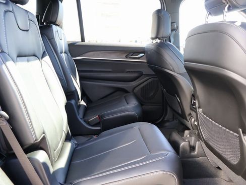 New 2025 Jeep Grand Cherokee L Limited w/ Trailer Tow Package image 12