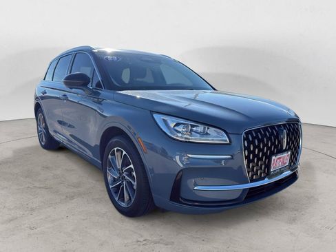Used 2023 Lincoln Corsair Grand Touring w/ Equipment Group 302A AWD/4WD image 3