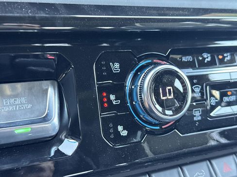 New 2026 GMC Sierra 1500 AT4X AWD/4WD image 17