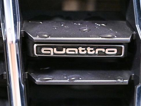 Used 2023 Audi Q3 2.0T Premium image 12