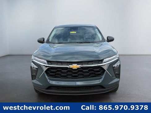 New 2026 Chevrolet Trax LS FWD image 8