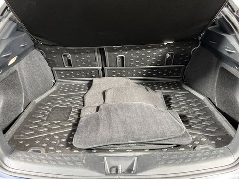 Used 2019 Toyota C-HR Limited FWD image 24