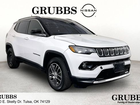 Used 2022 Jeep Compass Limited AWD/4WD image 1