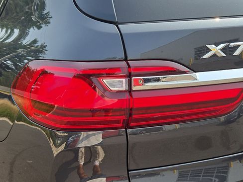 Used 2022 BMW X7 xDrive40i image 10