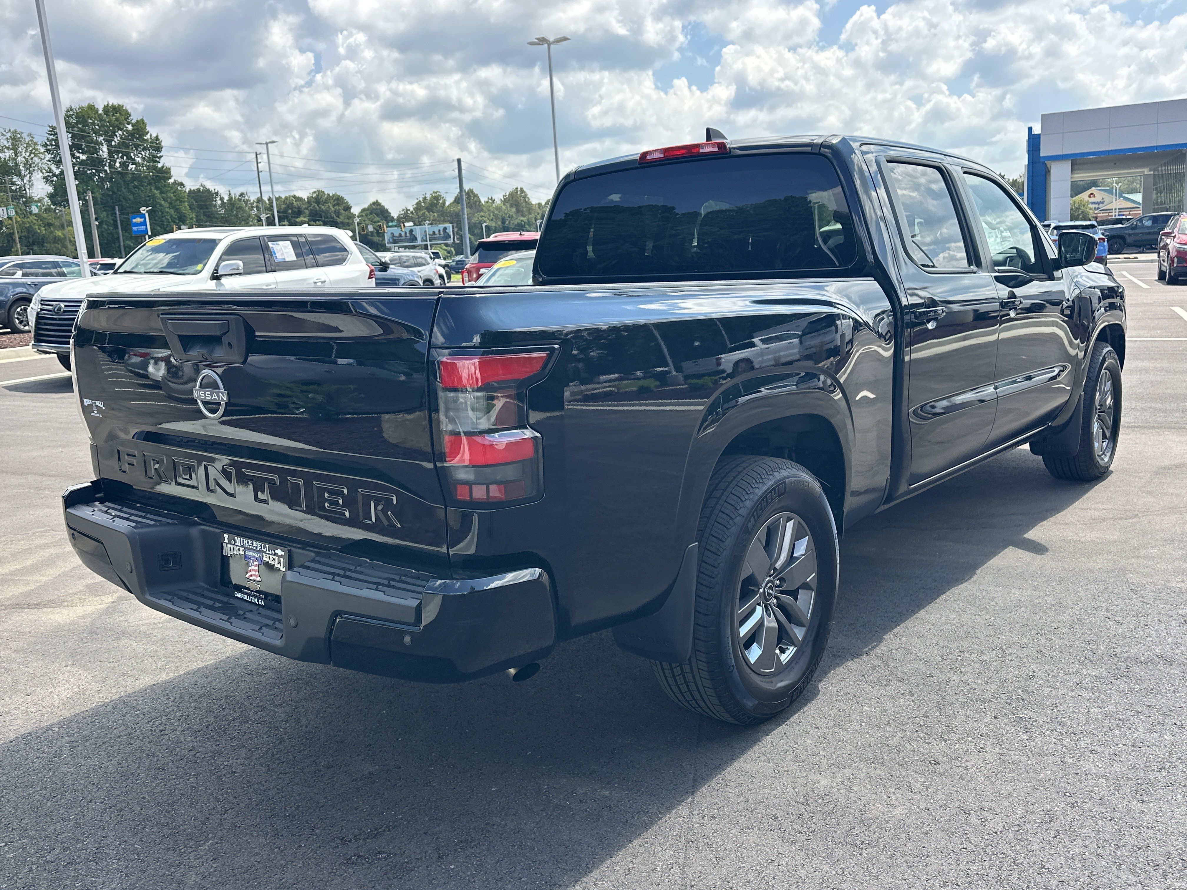 Used 2025 Nissan Frontier SV RWD image 8
