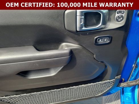 Certified 2025 Jeep Wrangler Sport AWD/4WD image 21