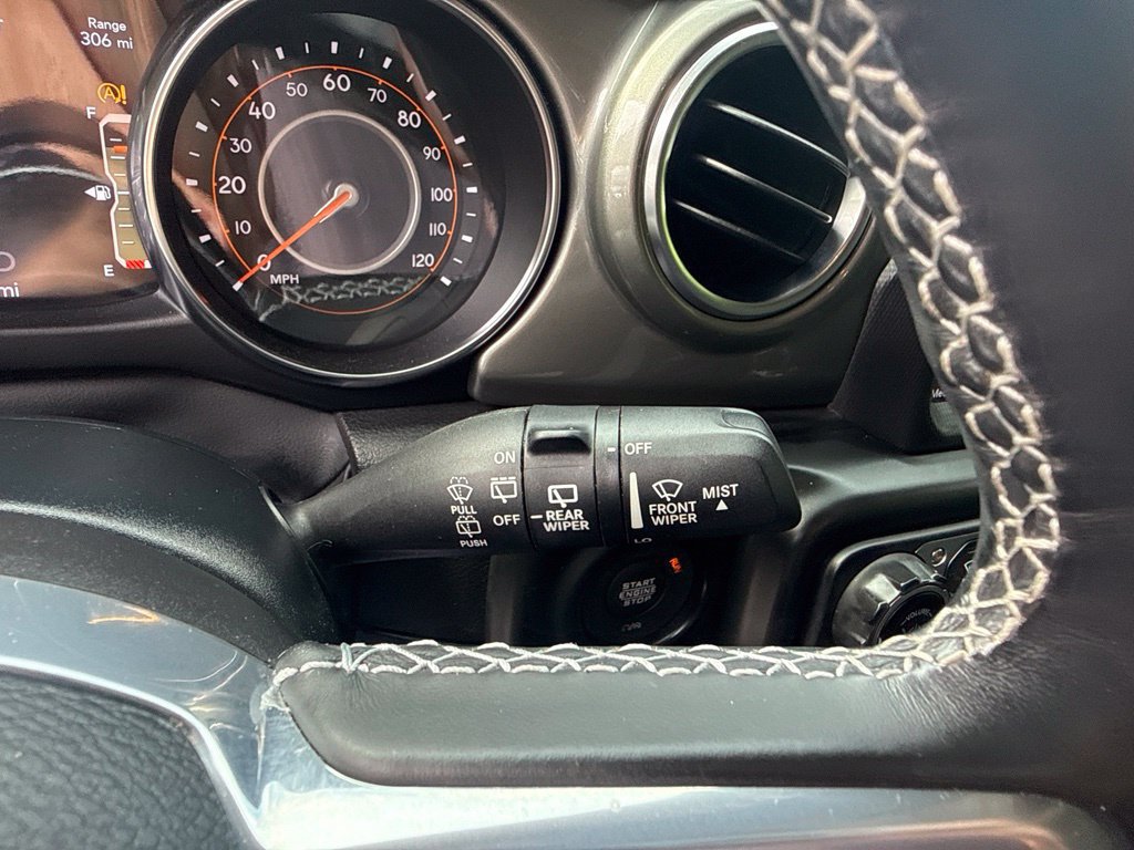 Used 2022 Jeep Wrangler Unlimited Sahara w/ Cold Weather Group AWD/4WD image 17