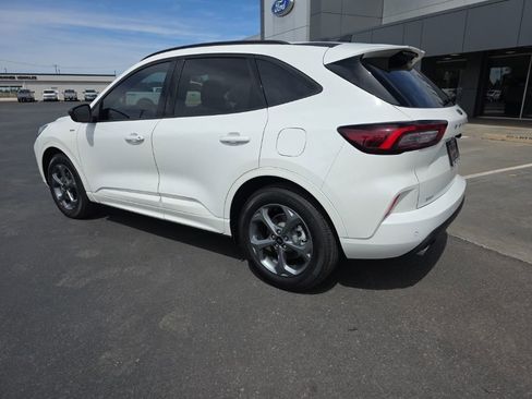 Used 2024 Ford Escape ST-Line w/ Tech Pack #1 image 3