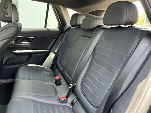 Certified 2026 Mercedes-Benz GLC 300 4MATIC image 33