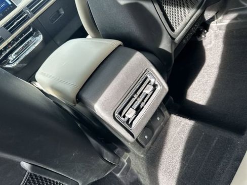 Used 2025 Lincoln Corsair AWD w/ Equipment Group 101A image 25