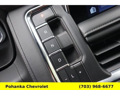 Certified 2024 Chevrolet Suburban LT AWD/4WD image 18