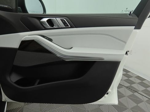 New 2026 BMW X5 sDrive40i w/ Premium Package image 25