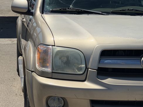 Used 2005 Toyota Sequoia SR5 RWD image 10