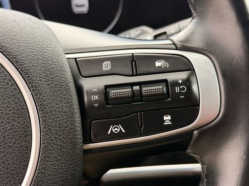 Certified 2023 Kia Sportage SX FWD image 16