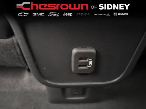 Used 2023 GMC Terrain SLT image 28