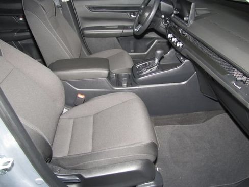 Used 2025 Honda CR-V LX image 18