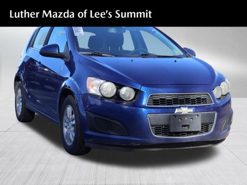 Used 2014 Chevrolet Sonic LT image 1