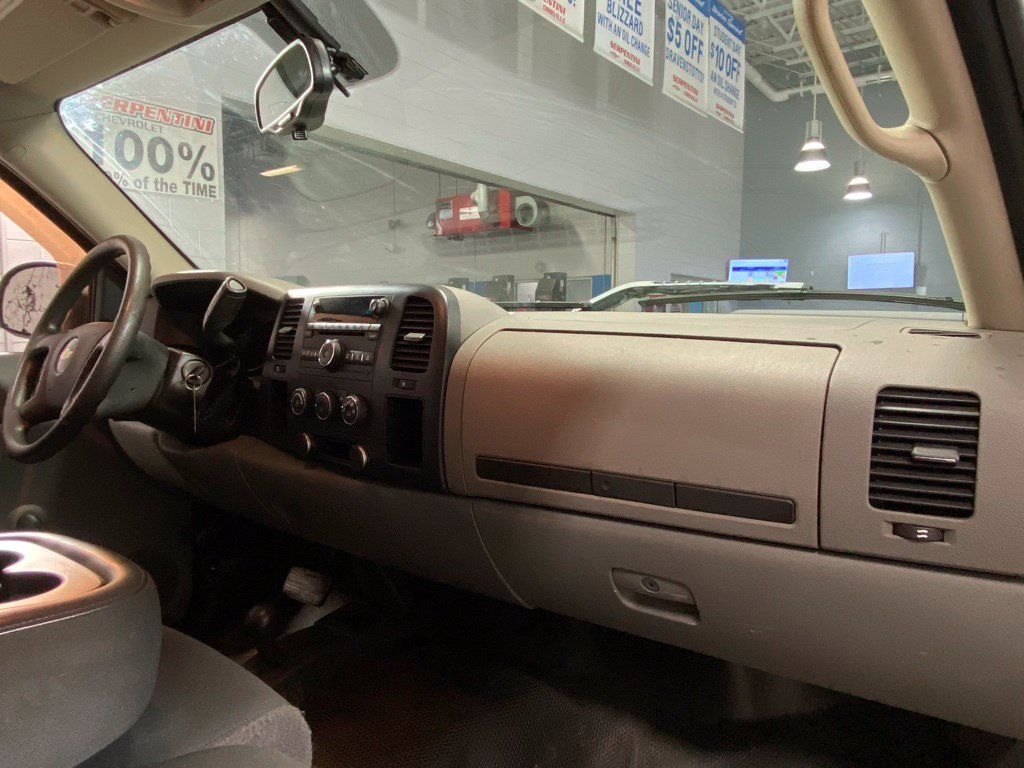 Used 2008 Chevrolet Silverado 1500 W/T w/ LS Package AWD/4WD image 23