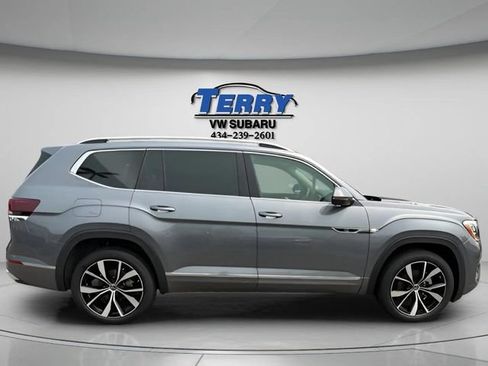 Certified 2025 Volkswagen Atlas SEL Premium R-Line AWD/4WD image 1