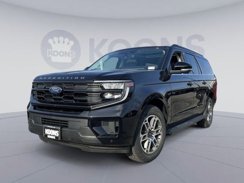 New 2026 Ford Expedition Max Active image 1