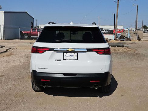 Used 2023 Chevrolet Traverse LT FWD image 7