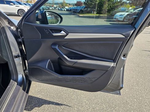 Used 2019 Volkswagen Jetta SE FWD image 10