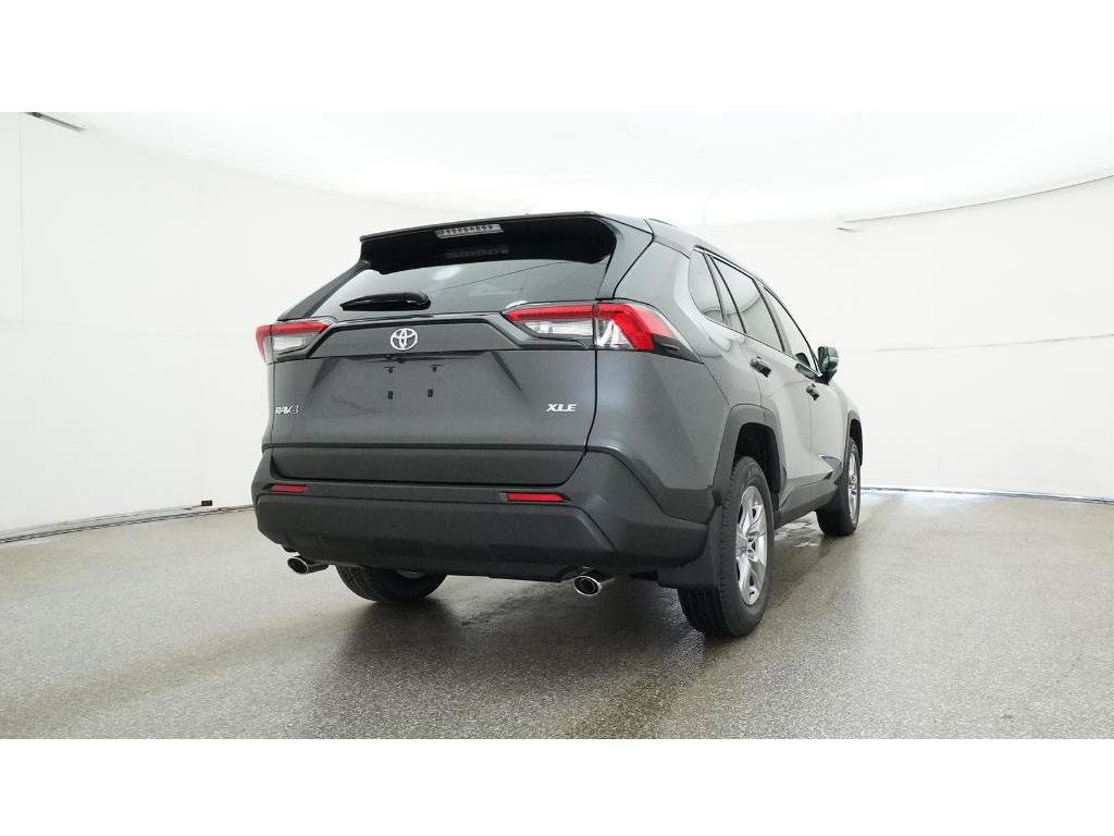 Used 2025 Toyota RAV4 XLE w/ Convenience Package FWD image 30