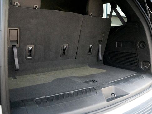 Used 2022 Chevrolet Tahoe LS image 19