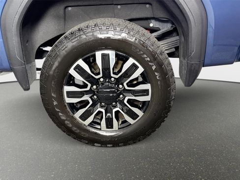 Certified 2025 GMC Sierra 3500 Denali Ultimate AWD/4WD image 32