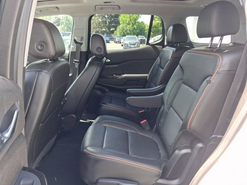 Used 2023 GMC Acadia AT4 w/ Preferred Package AWD/4WD image 18
