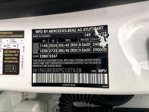 Used 2023 Mercedes-Benz GLC 300 4MATIC Coupe image 4