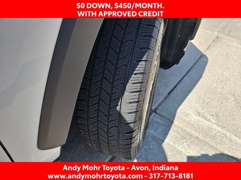 Used 2024 Toyota RAV4 XLE FWD image 35
