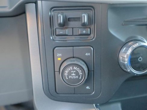 Used 2022 Ford F150 XLT w/ Equipment Group 302A High image 20