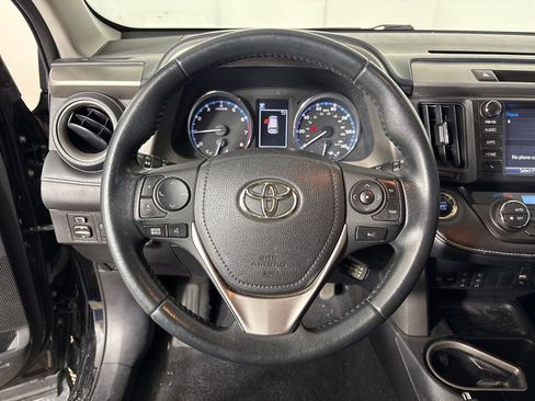 Used 2017 Toyota RAV4 Limited FWD image 17