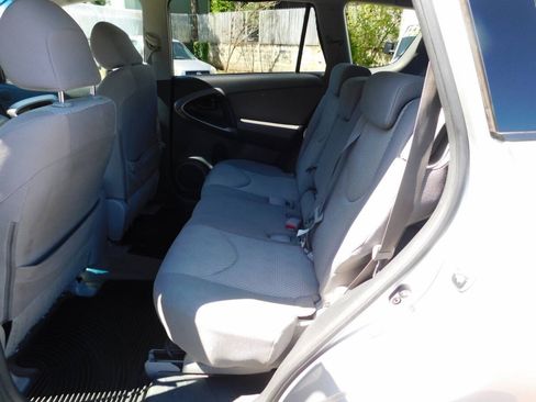 Used 2007 Toyota RAV4 4WD image 5