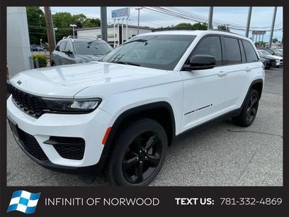 Used 2024 Jeep Grand Cherokee Altitude