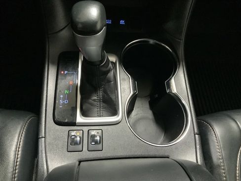 Used 2017 Toyota Highlander XLE image 37