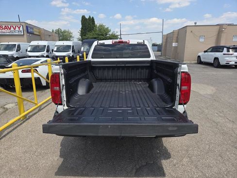 Used 2022 Chevrolet Colorado LT w/ Fleet Safety Package RWD image 15