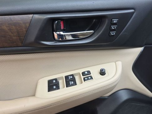 Used 2017 Subaru Outback 2.5i Limited image 21