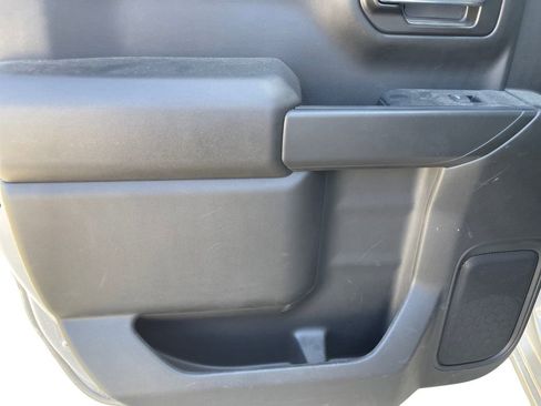 Used 2021 Chevrolet Silverado 1500 LT image 23