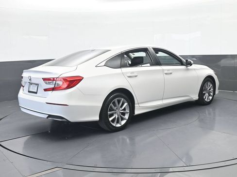 Used 2021 Honda Accord LX image 6