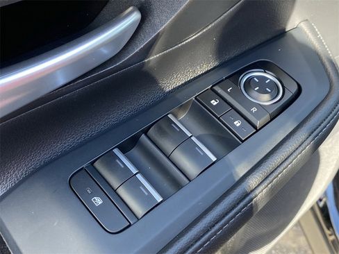 Certified 2025 Toyota Grand Highlander XLE image 22