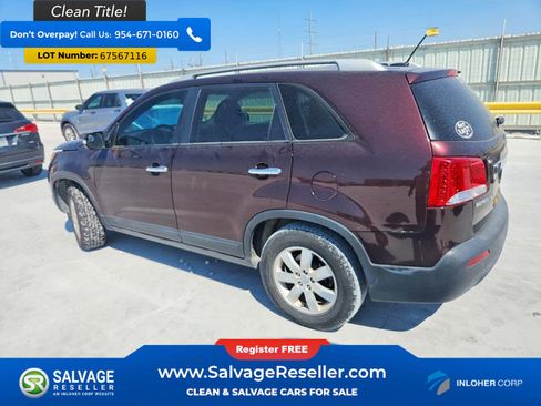 Used 2013 Kia Sorento LX w/ Convenience Pkg FWD image 3