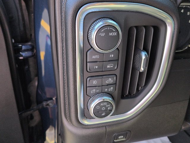 Used 2021 GMC Sierra 1500 SLT w/ SLT Premium Package AWD/4WD image 18