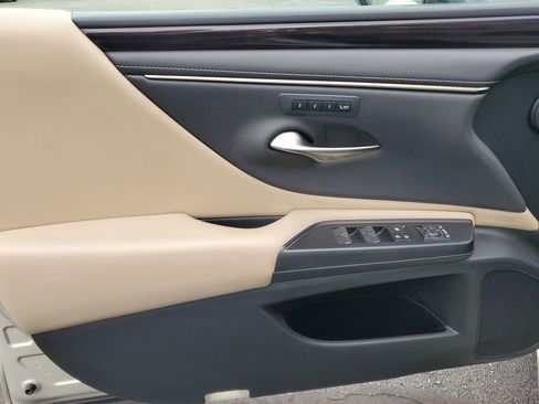 Used 2021 Lexus ES 250 w/ Premium Package image 21