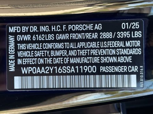 Used 2025 Porsche Taycan image 38