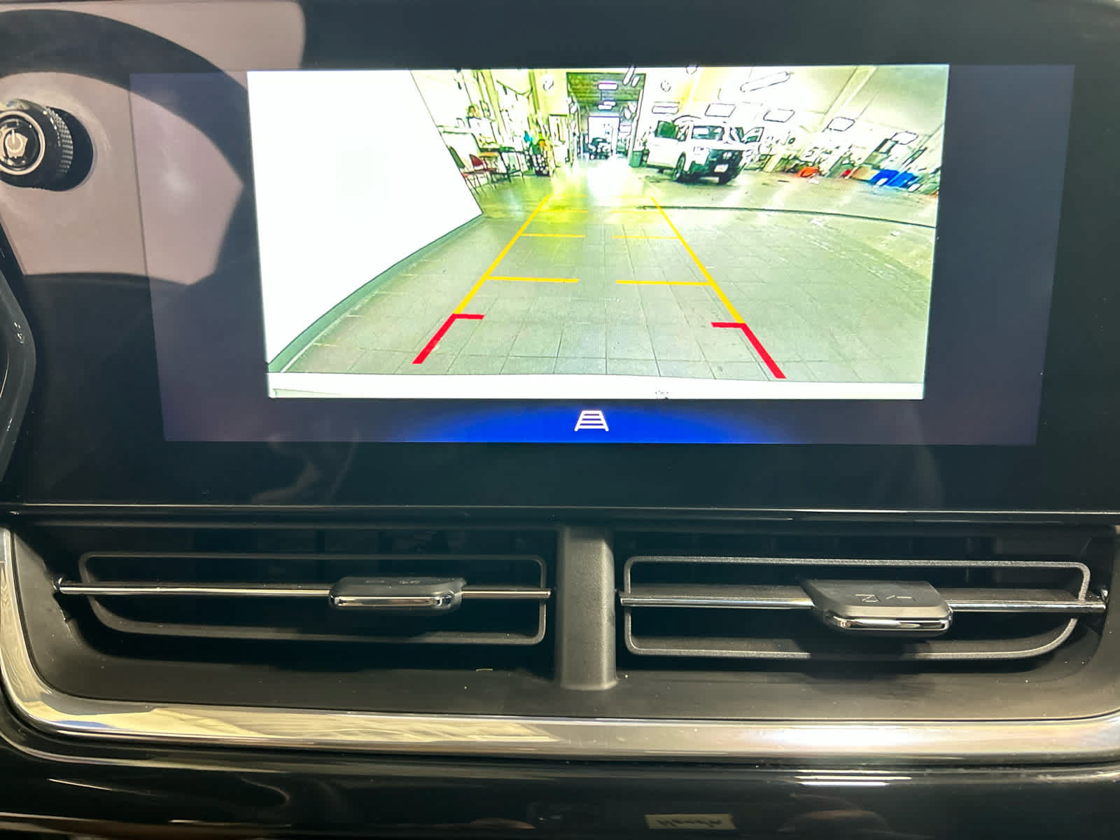 Used 2024 Chevrolet Trax RS w/ Driver Confidence Package FWD image 5