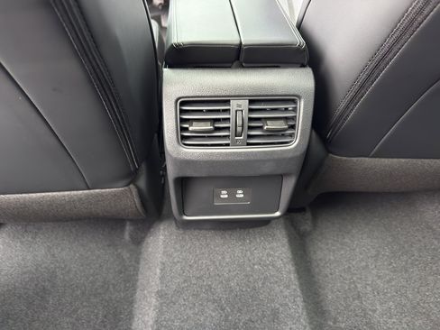 New 2026 Nissan Rogue SV image 32